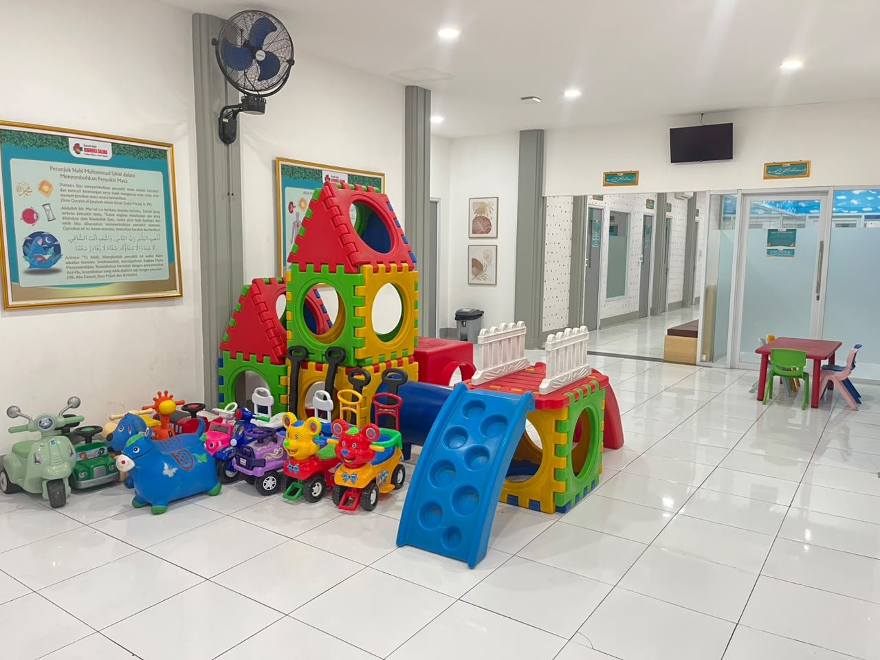 Area Bermain Anak (Playground)