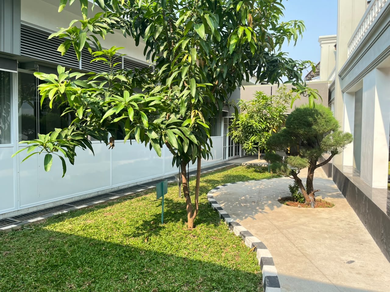 Public Area RS Ridhoka Salma